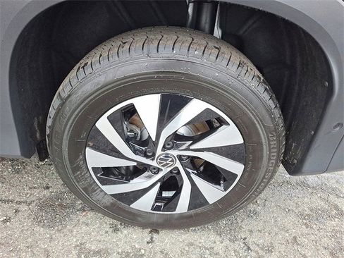 New 2026 Volkswagen Tiguan S image 5