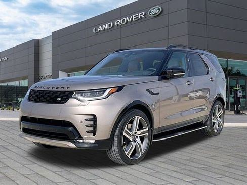 New 2026 Land Rover Discovery Dynamic SE image 1