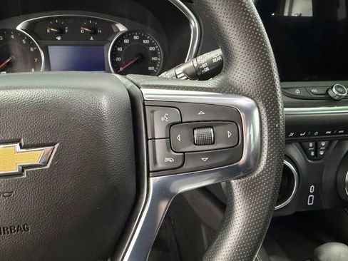 Used 2024 Chevrolet Blazer LT w/ Convenience Package FWD image 12