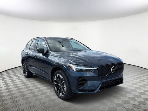 New 2026 Volvo XC60 T8 Ultra w/ Protection Package Premier AWD/4WD image 3