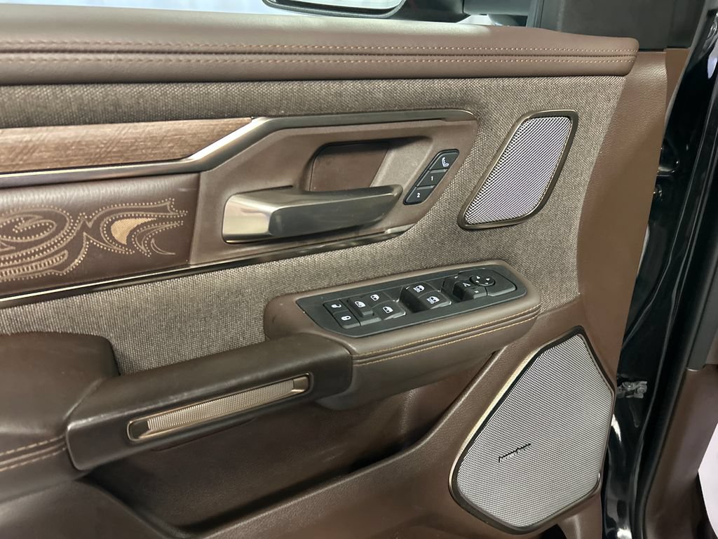 Used 2025 RAM 1500 Limited AWD/4WD image 14