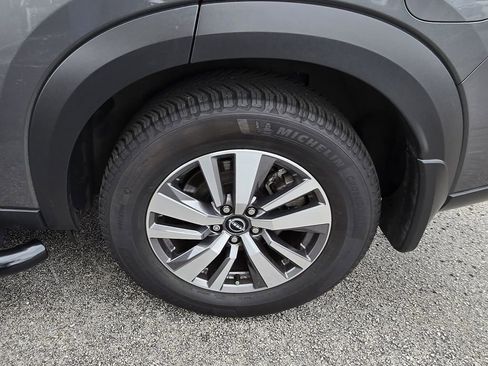 Used 2022 Nissan Pathfinder SL image 9