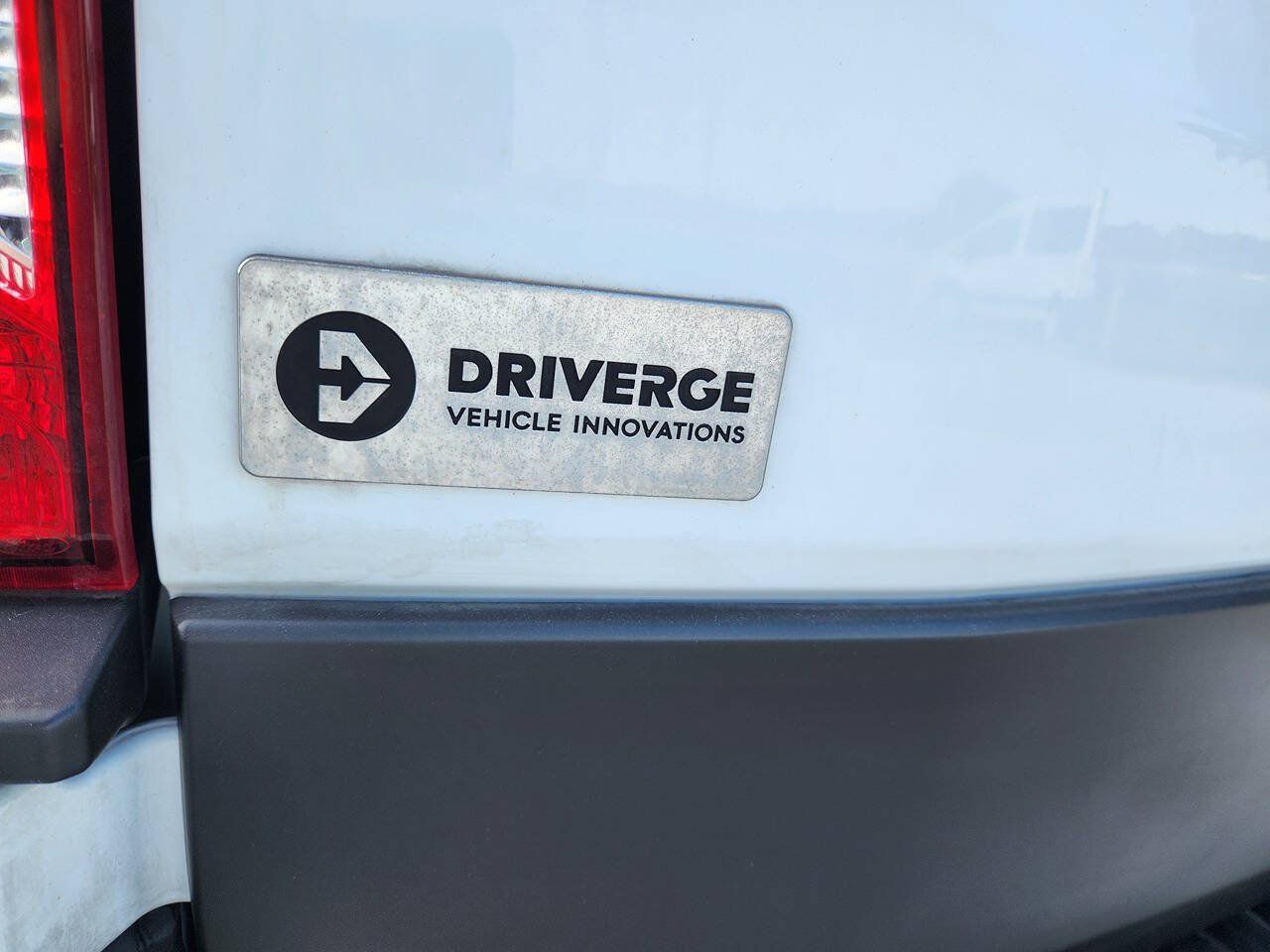 Used 2019 Ford Transit 150 XLT RWD image 9