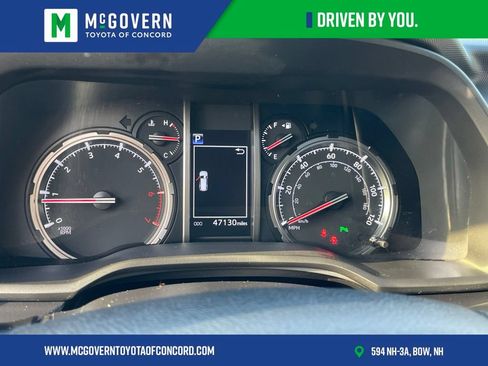 Used 2024 Toyota 4Runner Limited AWD/4WD image 17