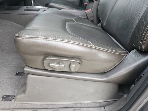 Used 2019 Nissan Frontier PRO-4X w/ Pro-4x Luxury Package AWD/4WD image 18