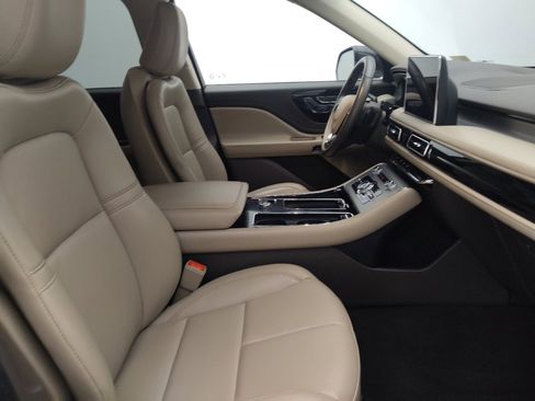 Used 2021 Lincoln Aviator 2WD image 21