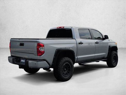 Used 2016 Toyota Tundra Limited w/ Limited Premium Package AWD/4WD image 5