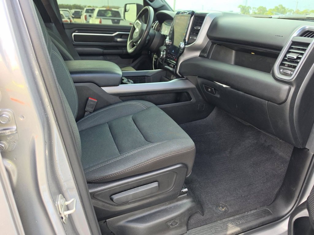 Used 2025 RAM 1500 Big Horn AWD/4WD image 12