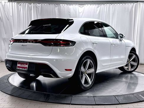 Used 2025 Porsche Macan AWD/4WD image 9