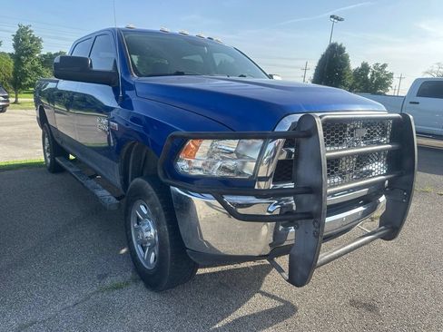 Used 2018 RAM 2500 Tradesman w/ Chrome Appearance Group AWD/4WD image 2