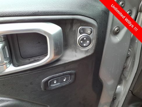 Used 2020 Jeep Wrangler Unlimited Sport AWD/4WD image 29