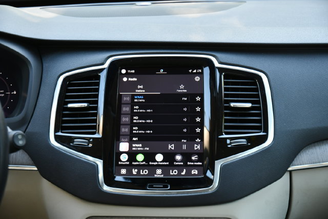 Used 2023 Volvo XC90 T8 Plus w/ Protection Package Premier AWD/4WD image 26