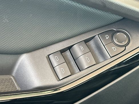 New 2026 Chevrolet Equinox LT AWD/4WD image 12