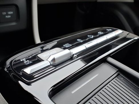 Used 2025 Hyundai Tucson Limited image 15