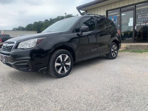 Used 2017 Subaru Forester 2.5i w/ Alloy Wheel Package AWD/4WD image 3