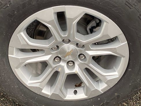 Used 2023 Chevrolet Silverado 1500 LTZ w/ Technology Package image 30