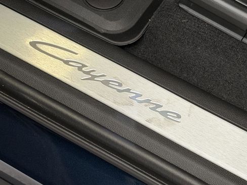 New 2026 Porsche Cayenne image 25