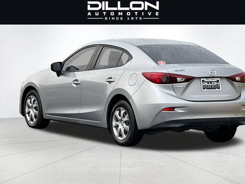 Used 2016 MAZDA MAZDA3 i Sport FWD image 6