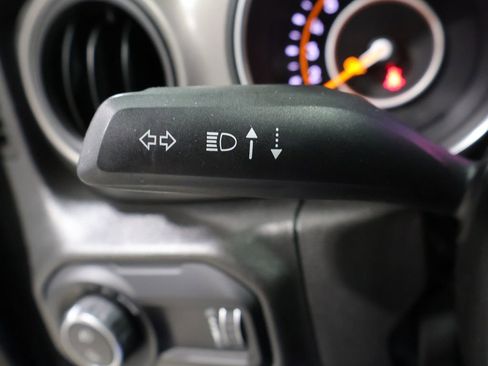 Used 2023 Jeep Gladiator Sport image 36