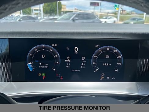New 2026 Volkswagen Tiguan SE AWD/4WD image 23