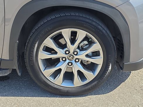 Used 2025 Toyota Grand Highlander AWD Hybrid image 29