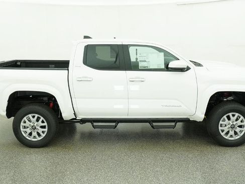 New 2026 Toyota Tacoma SR5 AWD/4WD image 37
