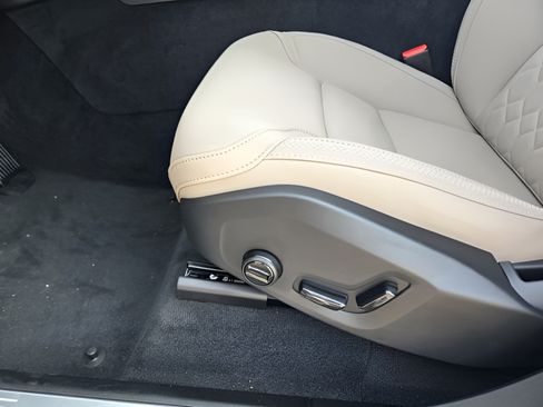 Certified 2026 Volvo XC90 B6 Plus w/ Protection Package Premier AWD/4WD image 21