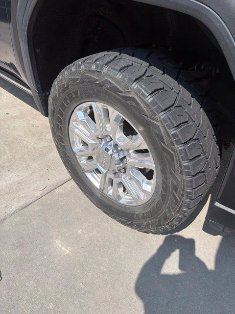 Used 2021 GMC Sierra 2500 Denali w/ Denali Ultimate Package AWD/4WD image 4