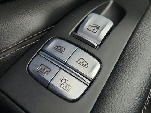 Used 2020 BMW X7 M50i image 38