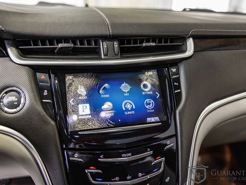 Used 2013 Cadillac XTS Luxury image 26