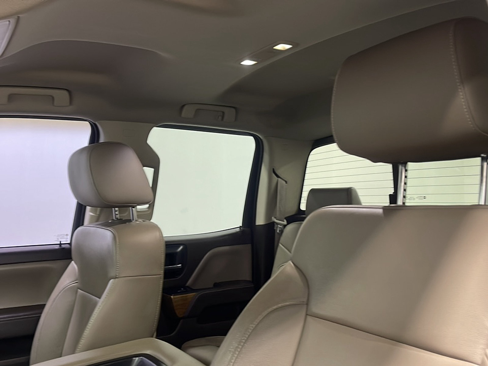 Used 2015 Chevrolet Silverado 1500 LTZ AWD/4WD image 11