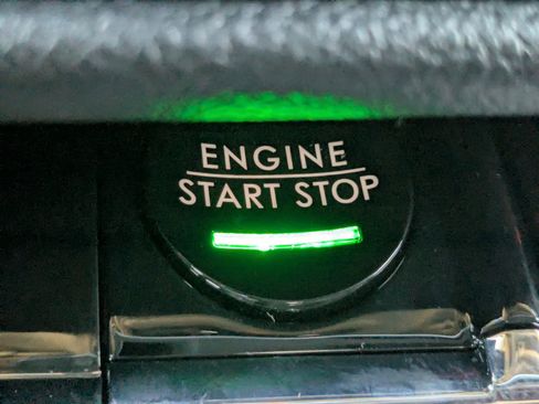 New 2026 Lincoln Corsair Premiere image 33