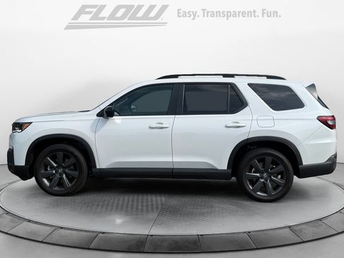 Used 2026 Honda Pilot Sport image 5