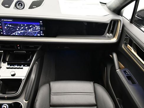 New 2026 Porsche Cayenne Turbo GT AWD/4WD image 22