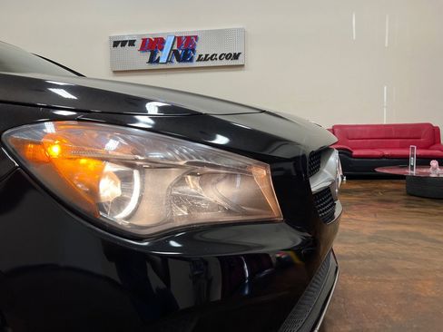 Used 2018 Mercedes-Benz CLA 250 4MATIC image 41