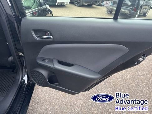Used 2022 Toyota Prius LE image 24