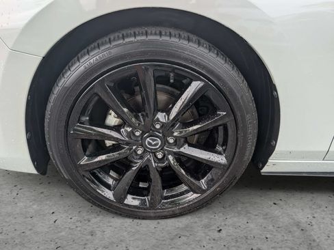 Used 2024 MAZDA MAZDA3 s FWD image 7