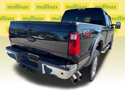 Used 2011 Ford F350 Lariat w/ Lariat Interior Pkg image 4