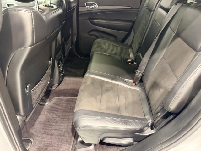 Used 2019 Jeep Grand Cherokee Altitude AWD/4WD image 32
