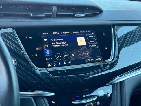 Used 2025 Cadillac XT6 Premium Luxury image 27