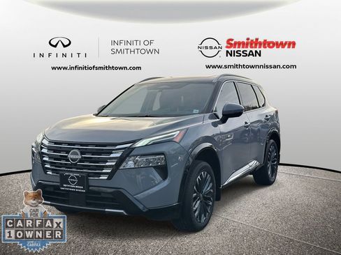 Used 2025 Nissan Rogue Platinum w/ Tech Package AWD/4WD image 3