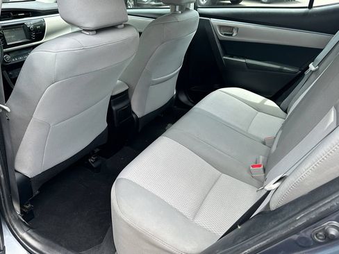 Used 2015 Toyota Corolla LE FWD image 11