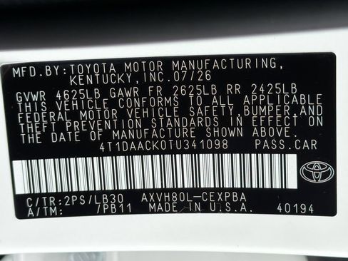 New 2026 Toyota Camry Hybrid FWD image 33