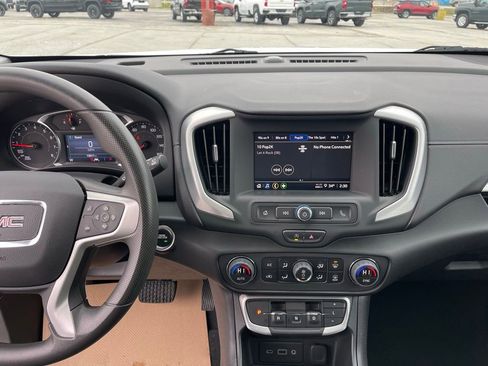 Used 2023 GMC Terrain SLE w/ Driver Convenience Package image 15