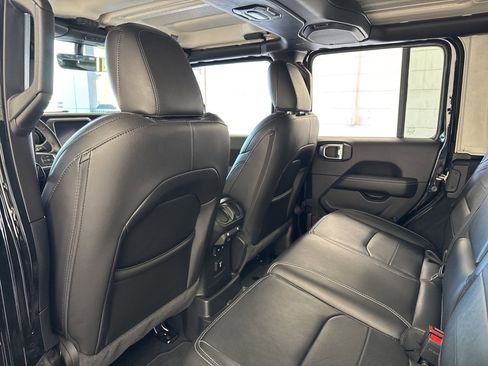 Used 2022 Jeep Wrangler Unlimited Sahara w/ Cold Weather Group image 37