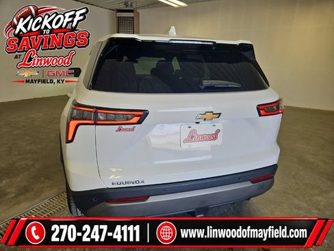 Used 2026 Chevrolet Equinox LT FWD image 4