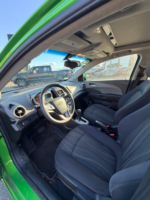 Used 2015 Chevrolet Sonic LT FWD image 7