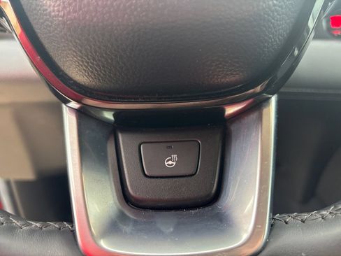 Used 2025 Honda Pilot Elite image 15