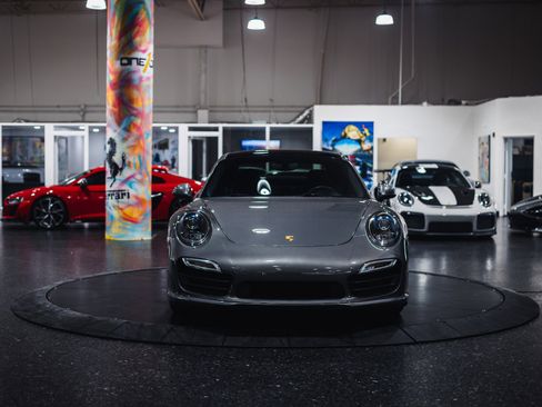 Used 2014 Porsche 911 Turbo AWD/4WD image 46