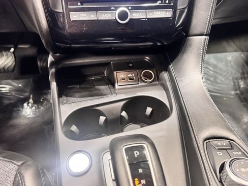 Certified 2024 INFINITI QX50 Luxe image 10